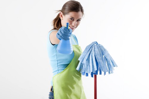 Facade cleaning service for a property in EN5