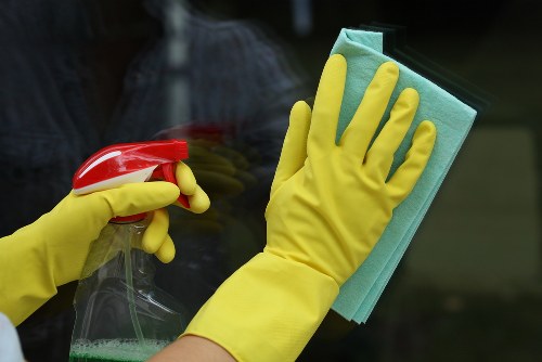 Professional move in cleaning in EN5 for an empty residential property