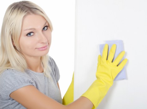 Local curtain cleaning for flats and houses in EN5